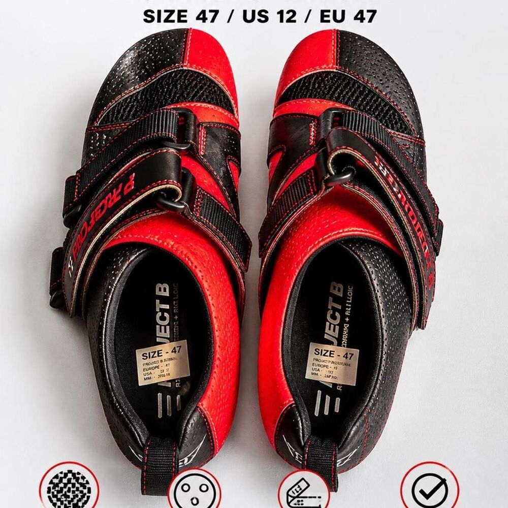 Unbranded Men's Red and Black Trainers
